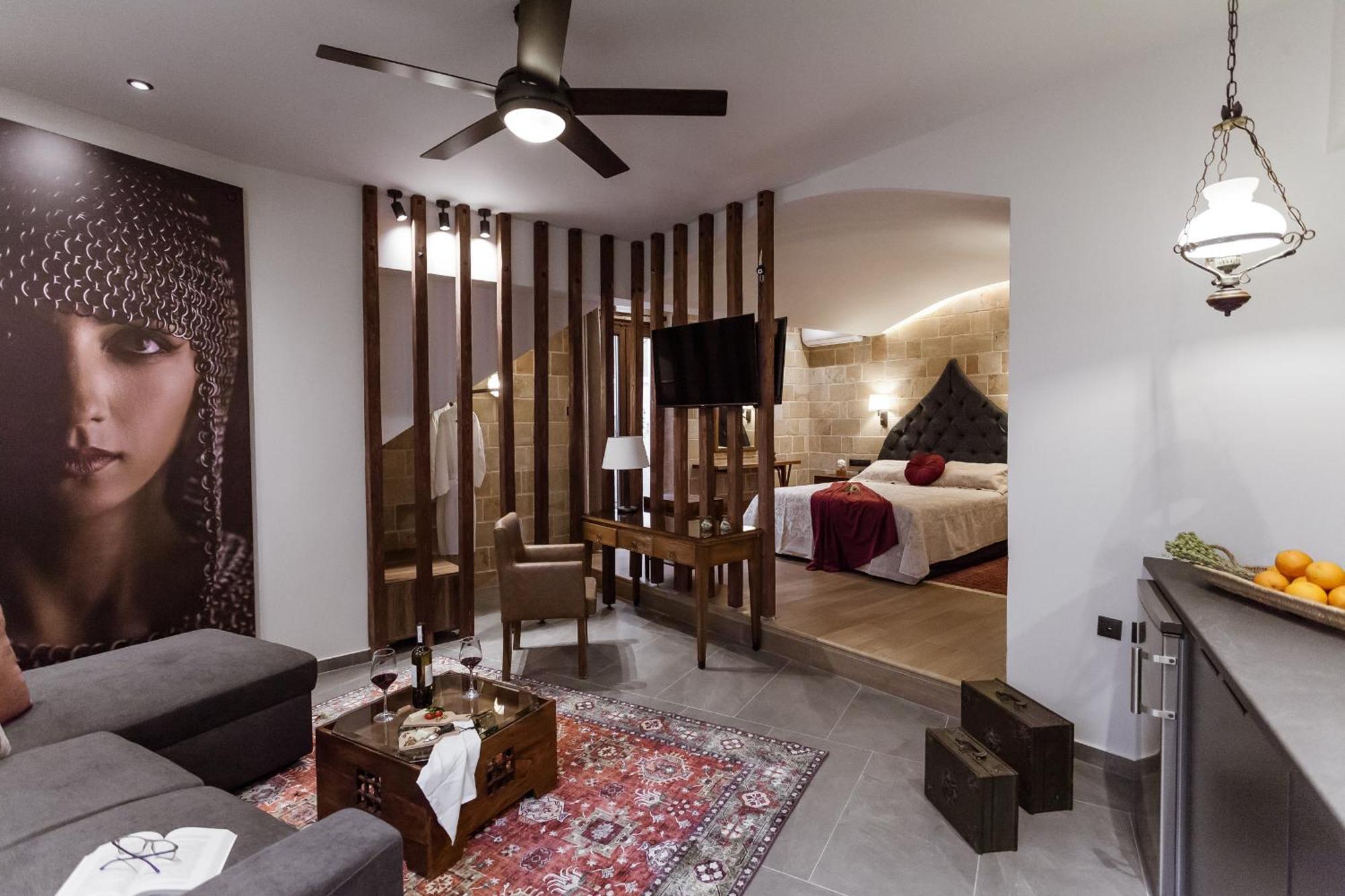 Utopia Luxury Suites - Old Town Rhodes City Exteriér fotografie